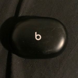 Beast studio buds just trying to get them off my hands willing to go lower